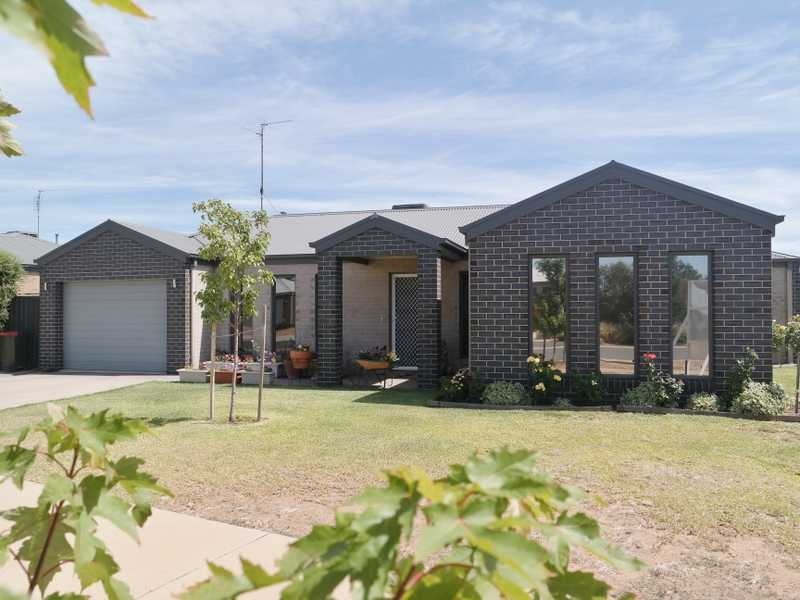 12 Sunset Avenue, Echuca VIC 3564