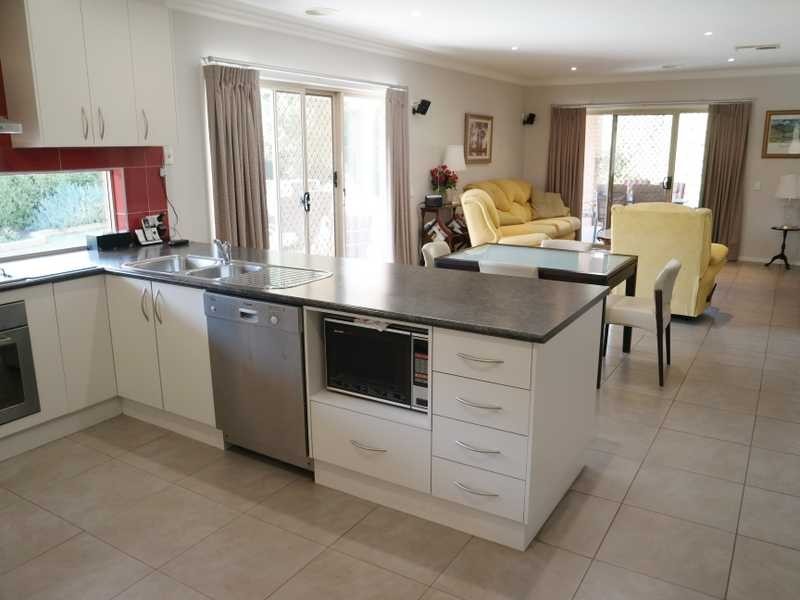 10 Skye Avenue, Moama NSW 2731