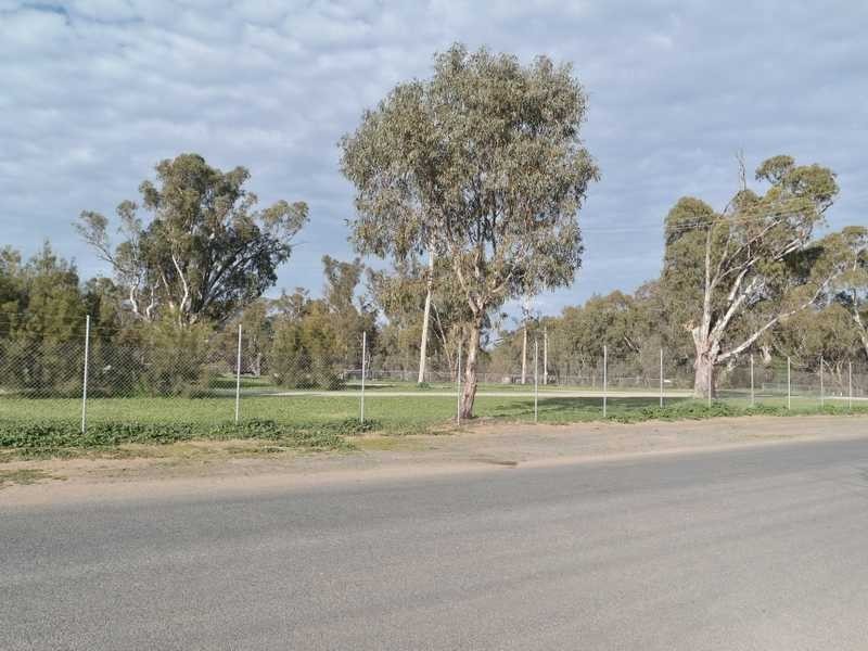 Unit 1 & 2/58 Simmie Street, Echuca VIC 3564