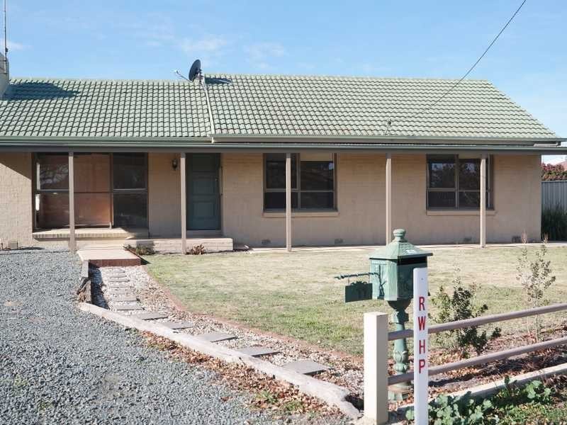 11 Francis Street, Moama NSW 2731