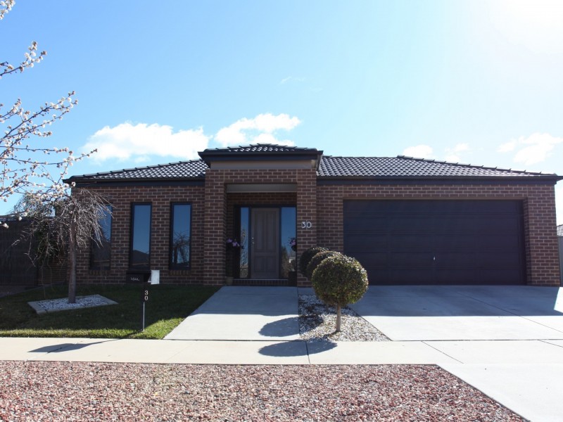 30 Declan Way, Echuca VIC 3564