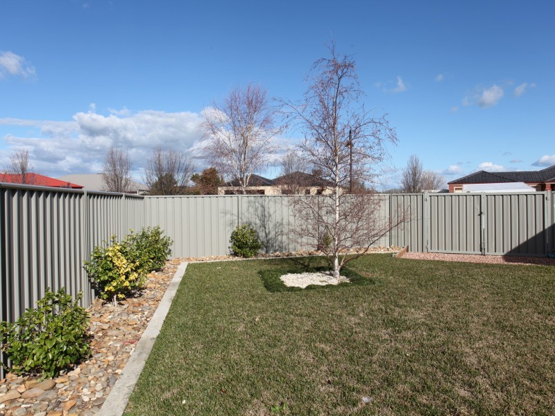 30 Declan Way, Echuca VIC 3564