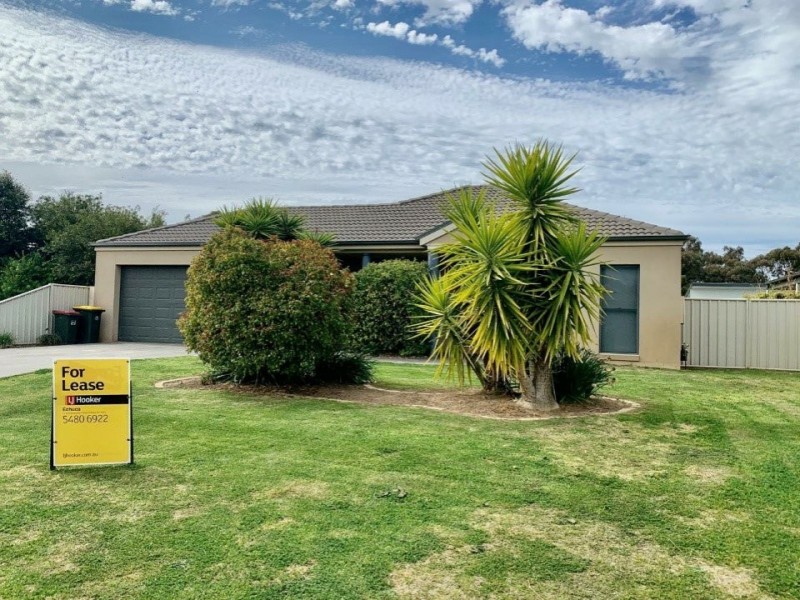 19 Glencoe Blvd, Moama NSW 2731