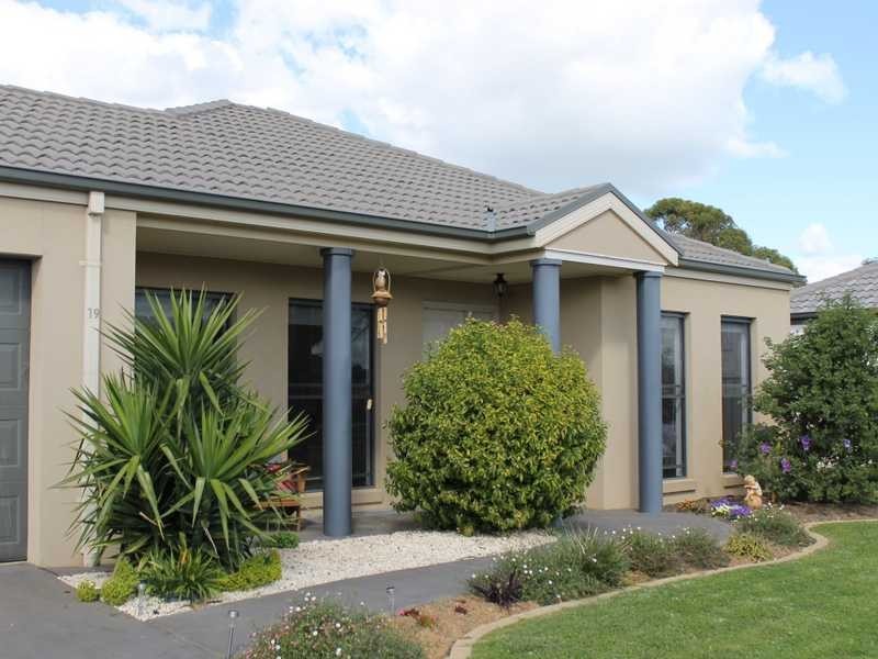 19 Glencoe Blvd, Moama NSW 2731