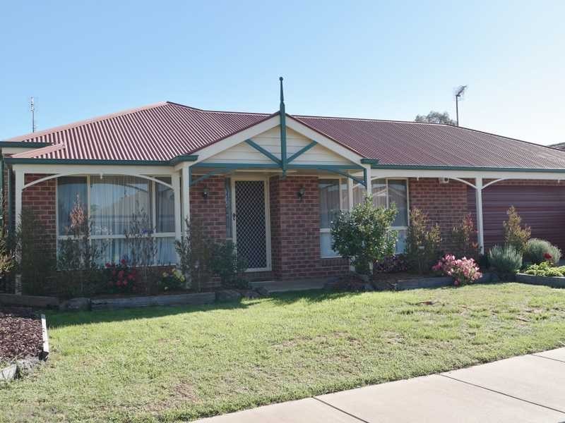 7 Genevieve Avenue, Echuca VIC 3564