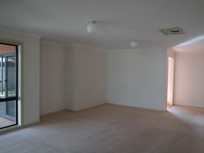 12 Glencoe Blvd, Moama NSW 2731