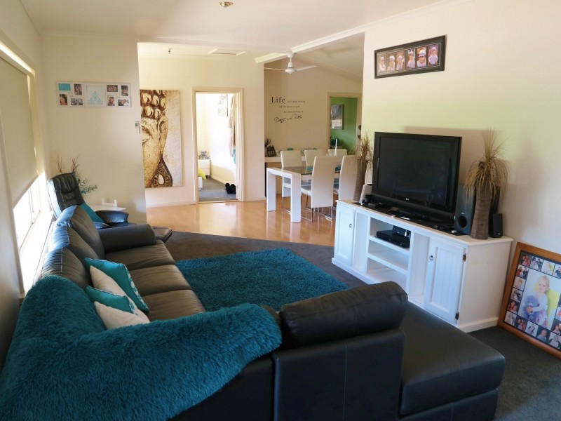 33 Regent Street, Moama NSW 2731