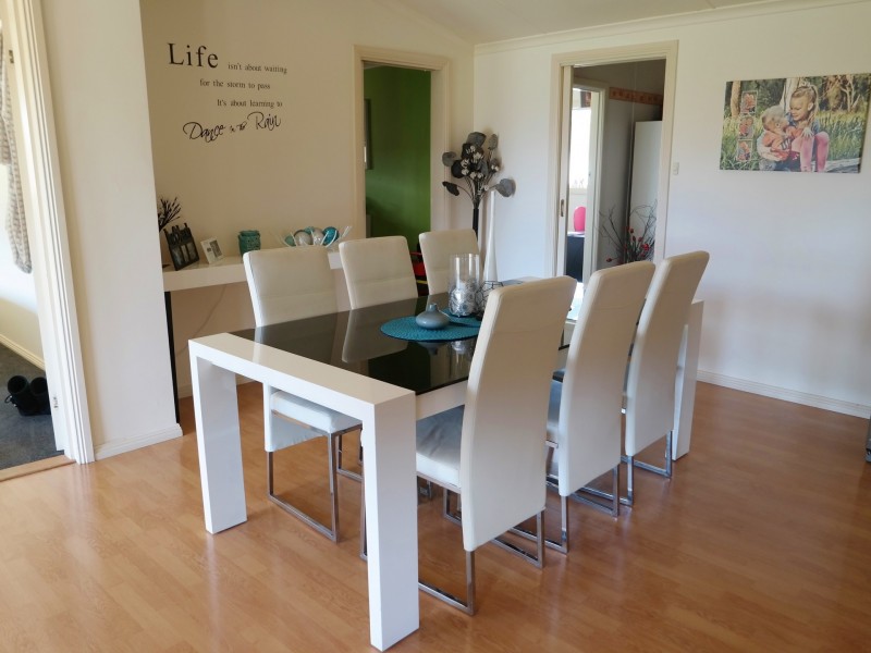 33 Regent Street, Moama NSW 2731