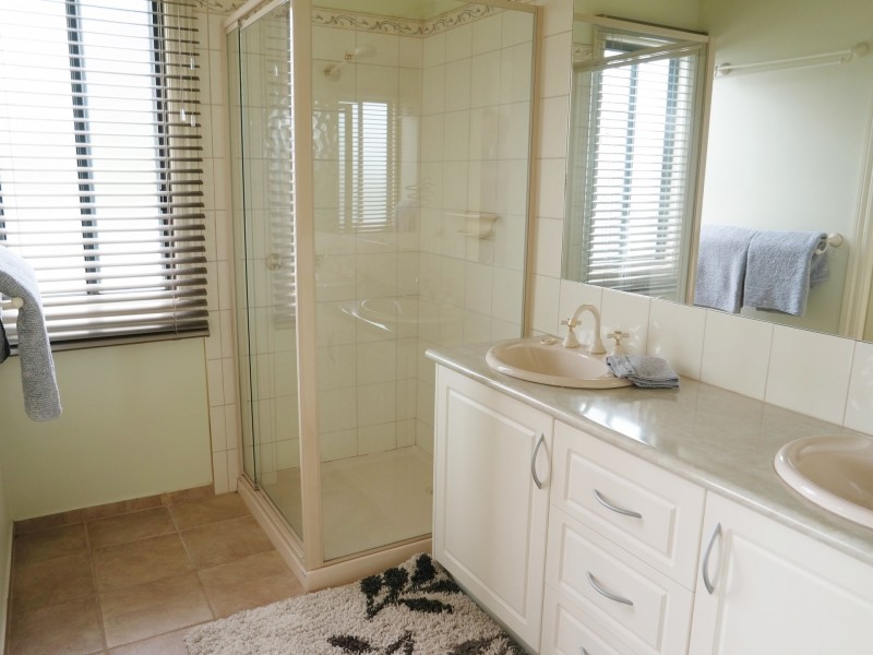 37 Kingfisher Drive, Moama NSW 2731