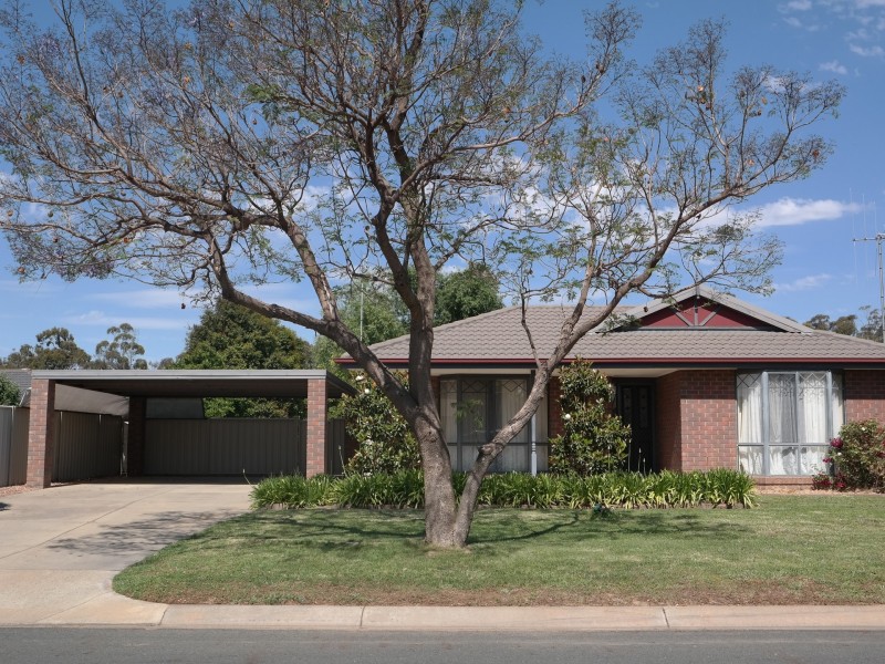 5 Glencoe Boulevard, Moama NSW 2731