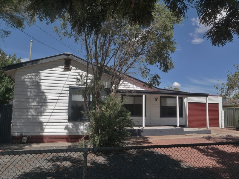 17 Regent Street, Moama NSW 2731