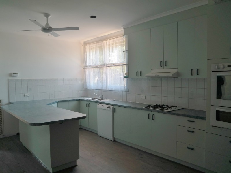 17 Regent Street, Moama NSW 2731