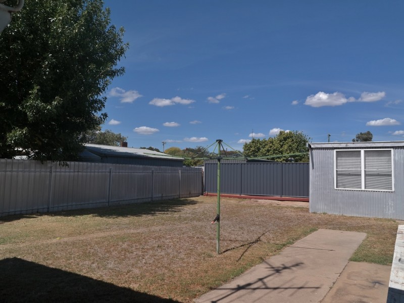 17 Regent Street, Moama NSW 2731