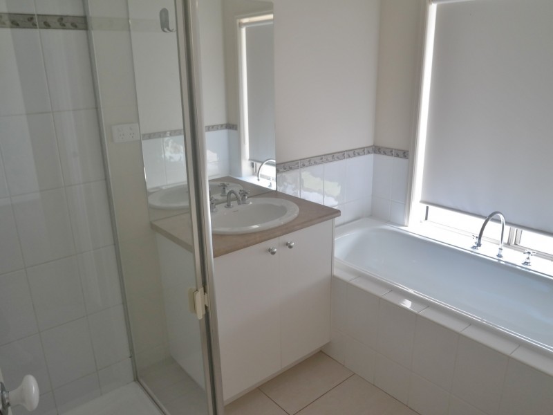 Unit 2/32 Regent Street, Moama NSW 2731