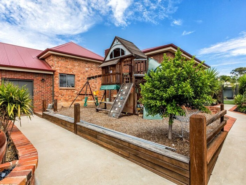 10-12 Chanter Street, Moama NSW 2731