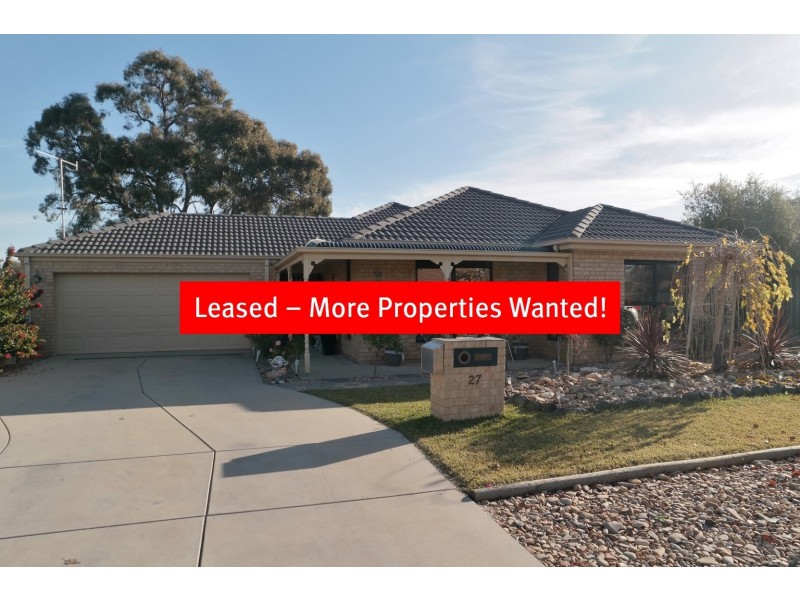 27 Woodlands Circut, Echuca VIC 3564