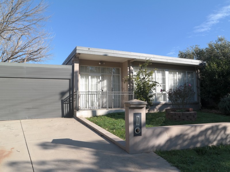 67 Campaspe Esplanade, Echuca VIC 3564