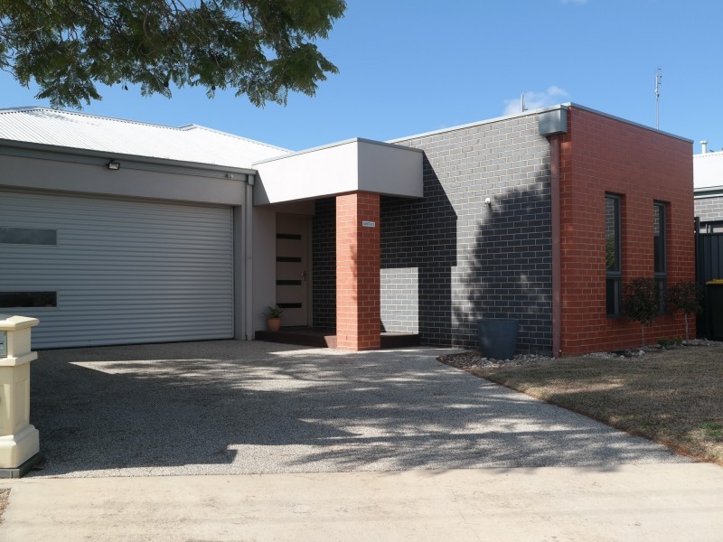 4/1 Jacana Avenue, Moama NSW 2731