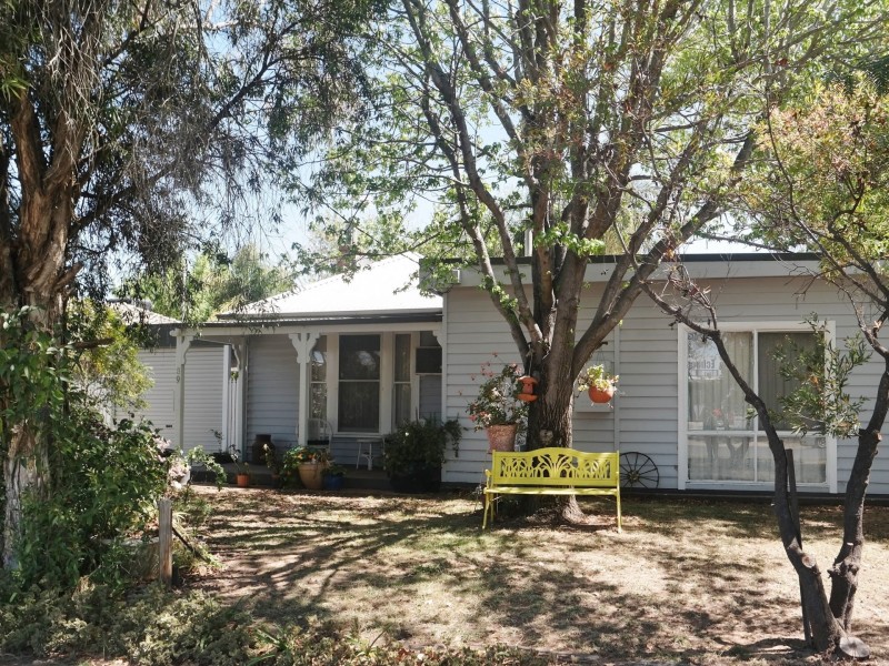 39 Hovell Street, Echuca VIC 3564
