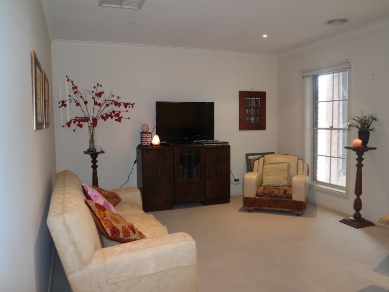 2/2 Riverina Parade, Echuca VIC 3564