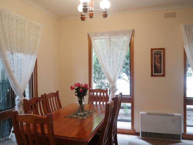341 Ogilvie Avenue, Echuca VIC 3564
