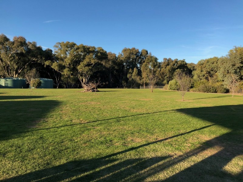 23 Chelsworth Drive, Echuca VIC 3564