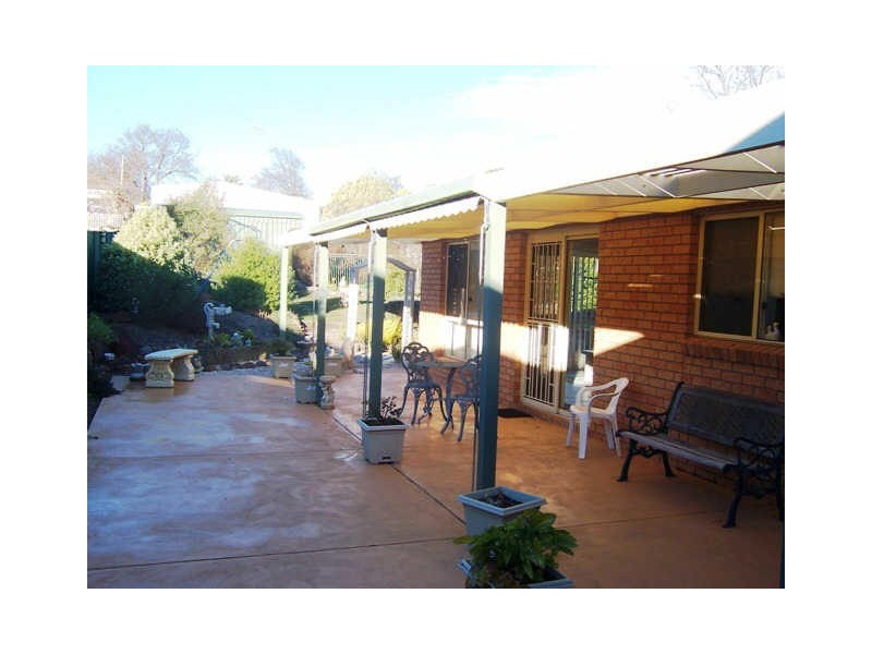 24 Warren Street, Kyneton VIC 3444