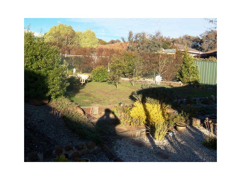 24 Warren Street, Kyneton VIC 3444