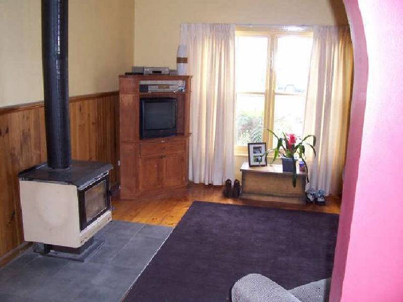 84 Mitchell Street, Kyneton VIC 3444