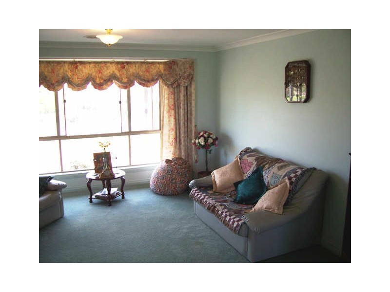 32 Tattersalls Drive, Kyneton VIC 3444