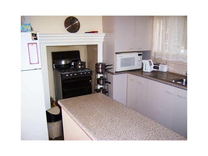 23 Lauriston Street, Kyneton VIC 3444