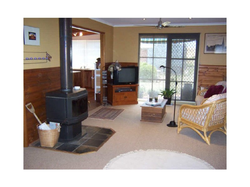 37 Service Street, Malmsbury VIC 3446