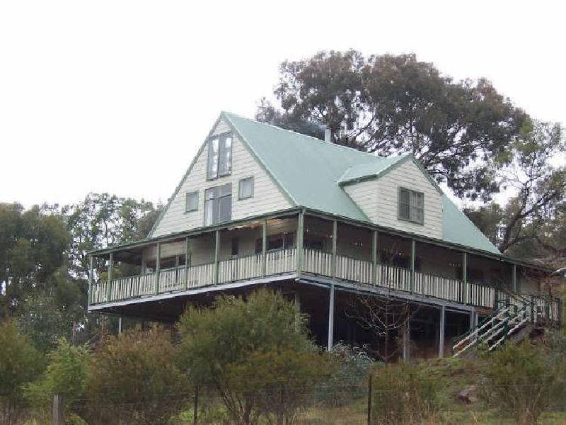 61 Valley Road, Mia Mia VIC 3444