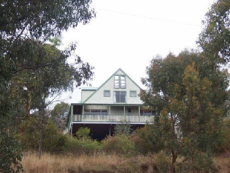 61 Valley Road, Mia Mia VIC 3444