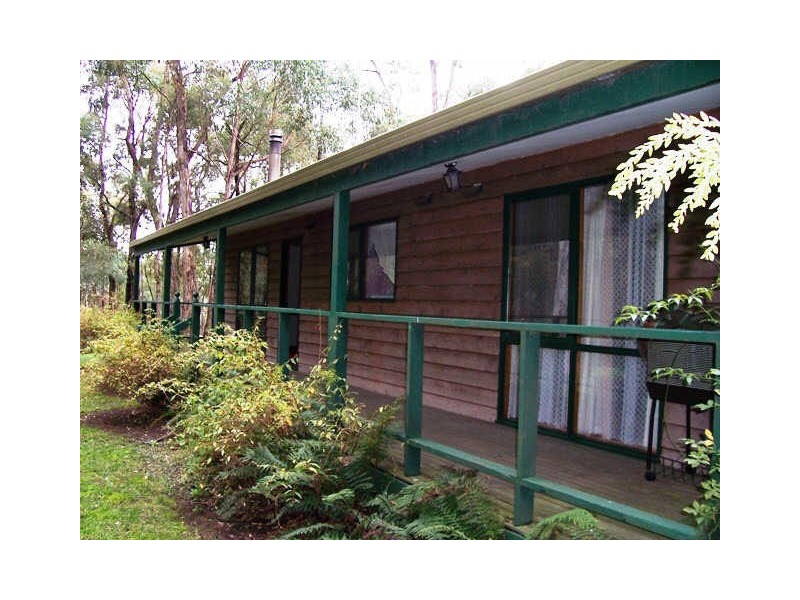 77 Ryans Road, Woodend VIC 3442