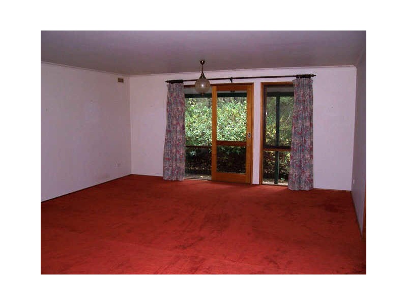 77 Ryans Road, Woodend VIC 3442