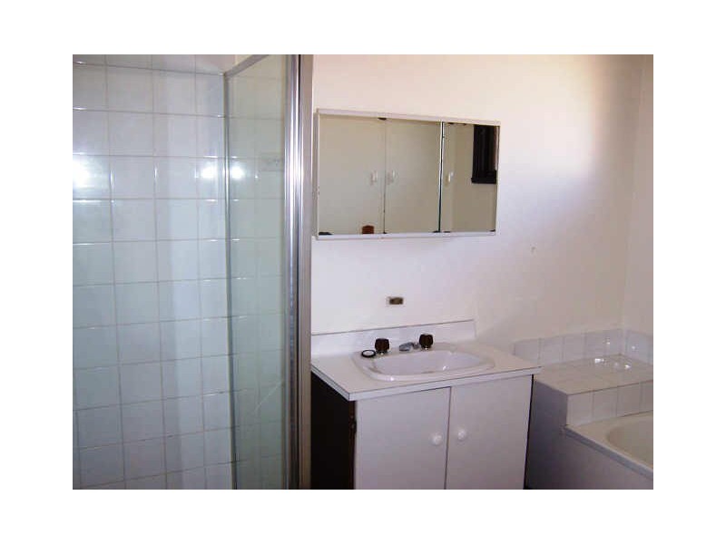 3 Stuart Drive, Woodend VIC 3442