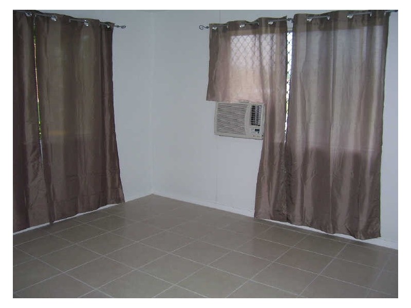 2/31 Sandown Close, Woree QLD 4868