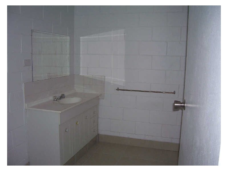 2/31 Sandown Close, Woree QLD 4868