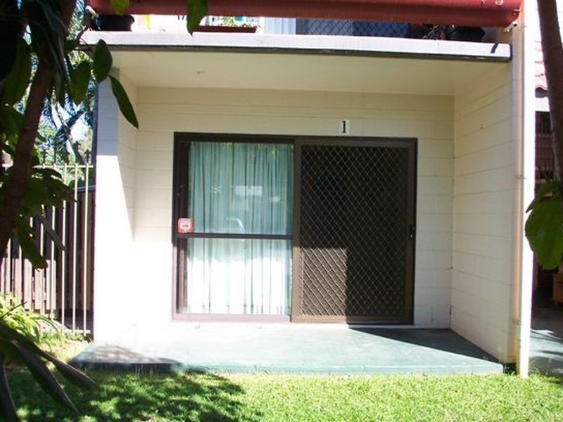 1/439 Severin Street, Manunda QLD 4870