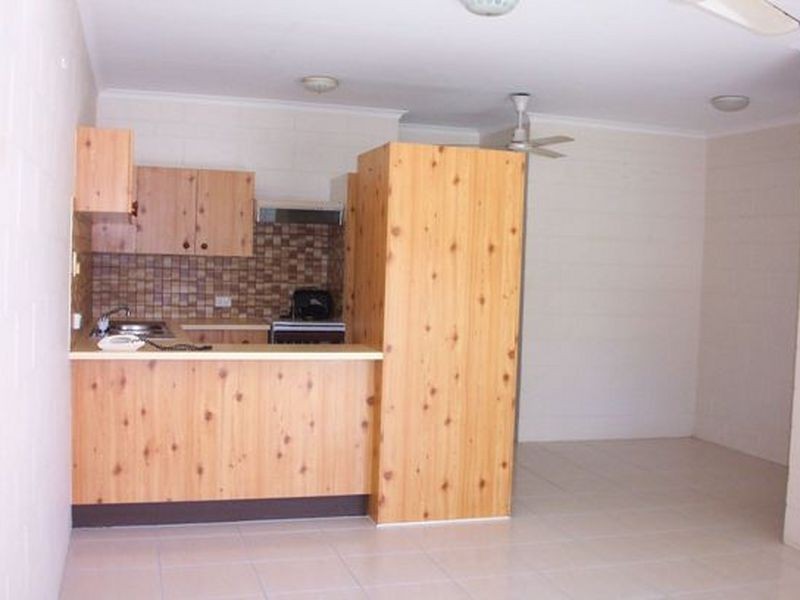 1/439 Severin Street, Manunda QLD 4870