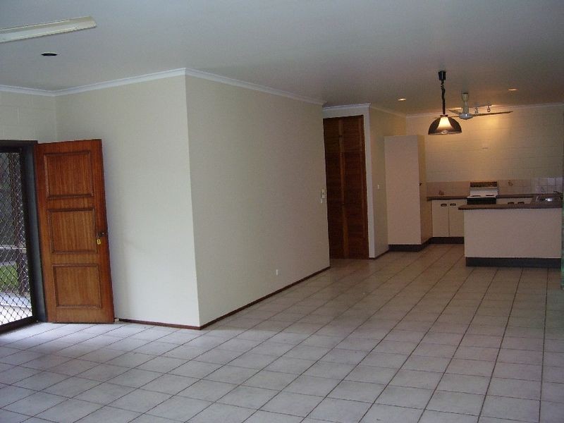 15 Lenora Close, Woree QLD 4868