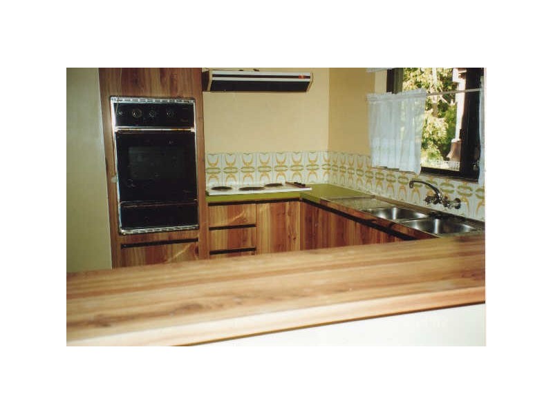 24 Wirrah Street, Bayview Heights QLD 4868