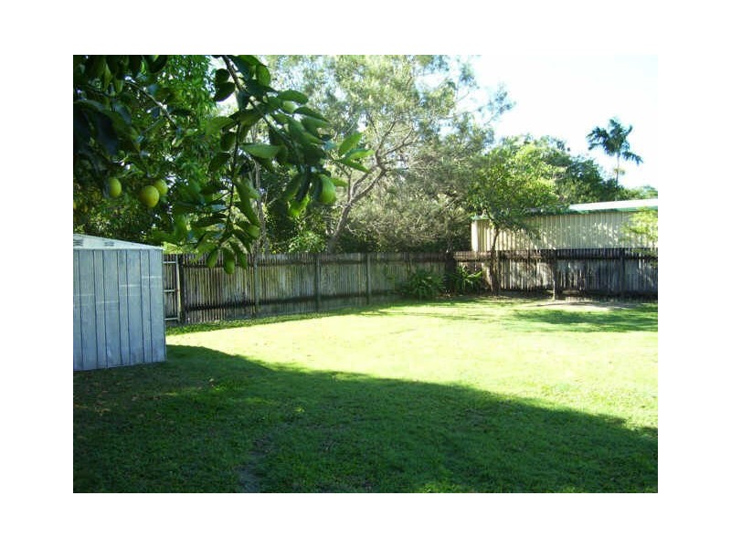 19 Vigilant Close, Bentley Park QLD 4869