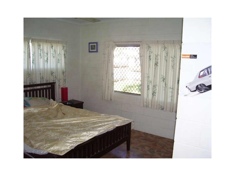 19 Vigilant Close, Bentley Park QLD 4869