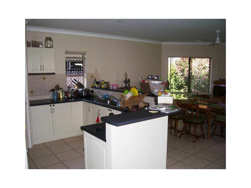 12 St Albans Close, Brinsmead QLD 4870