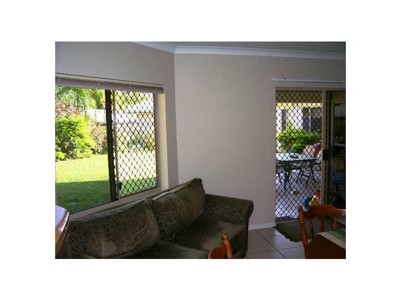 12 St Albans Close, Brinsmead QLD 4870