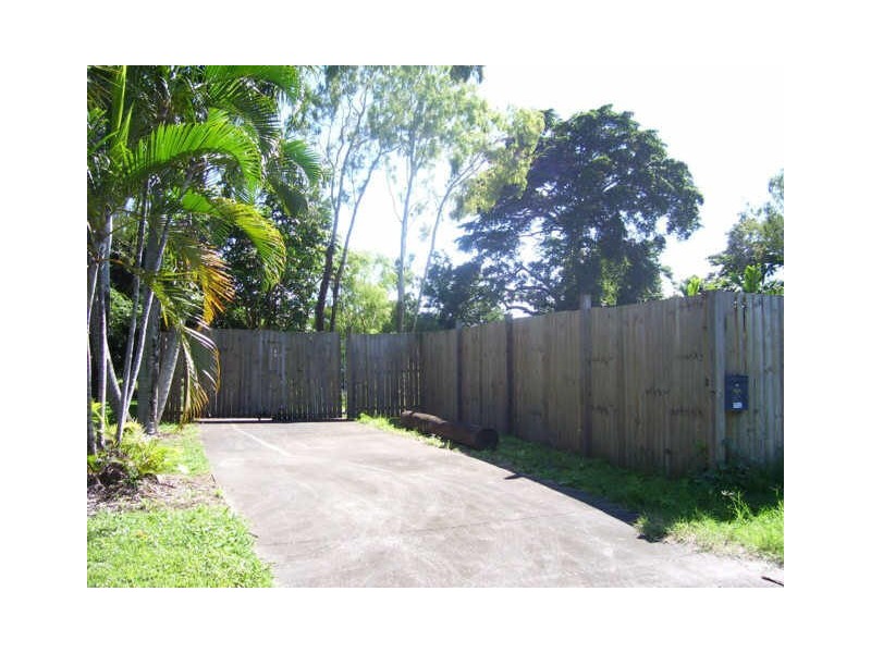 94 Hollywood Boulevard, White Rock QLD 4868