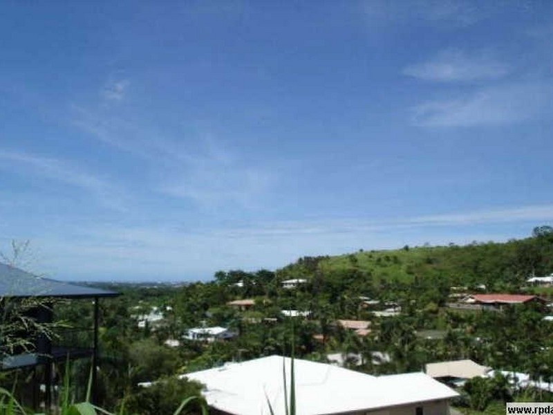 26 Pheasant Street, Bayview Heights QLD 4868