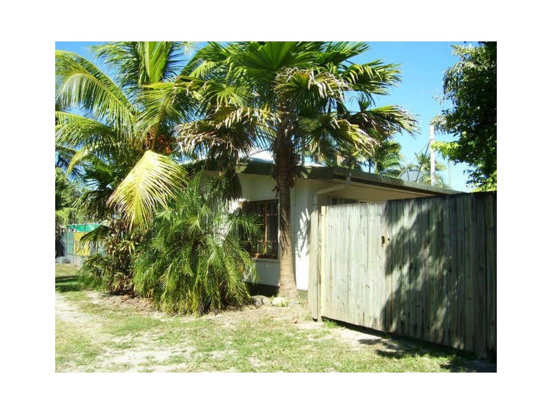8 Dalton Street, Bungalow QLD 4870
